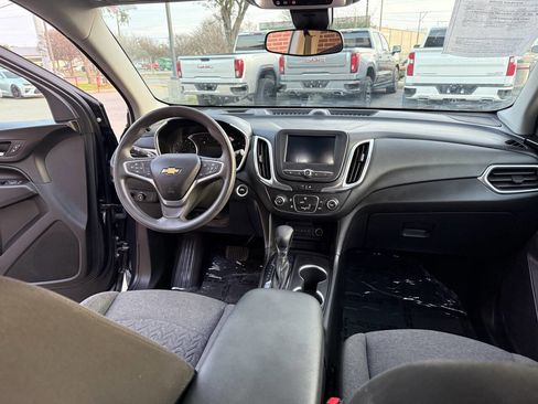 Used 2022 Chevrolet Equinox LT image 11