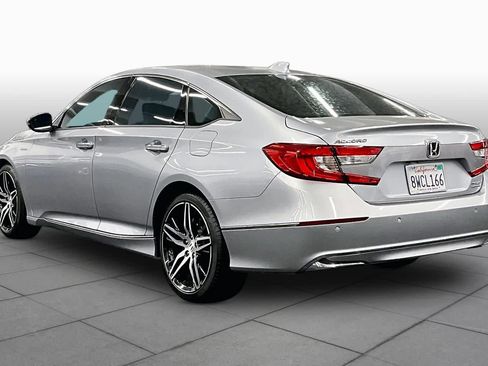 Used 2021 Honda Accord Touring image 11