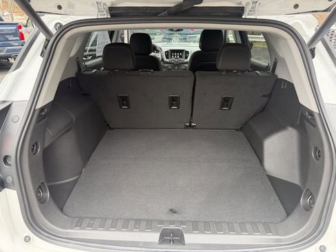 Used 2024 GMC Terrain SLE w/ Driver Convenience Package image 31