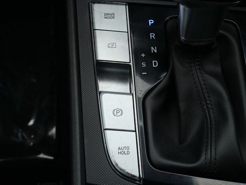 Used 2021 Hyundai Elantra SEL w/ Convenience Package FWD image 12