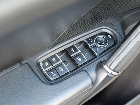 Used 2013 Porsche Cayenne AWD/4WD image 18