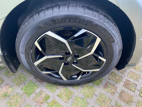 Certified 2024 Hyundai Ioniq 5 Limited RWD image 27