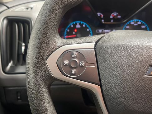 Used 2020 Chevrolet Colorado W/T w/ WT Convenience Package RWD image 6