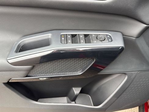 New 2026 Nissan Pathfinder SV AWD/4WD image 9