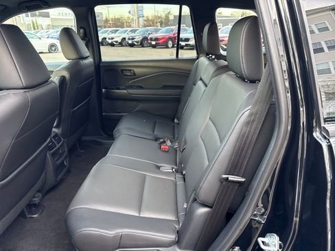 Used 2023 Honda Passport EX-L image 14