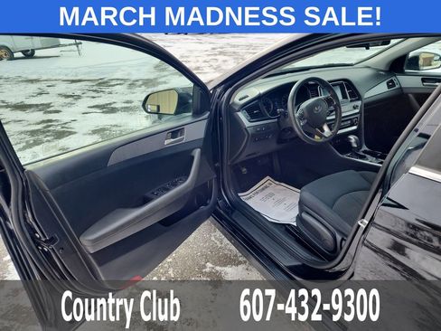 Used 2018 Hyundai Sonata SE image 10