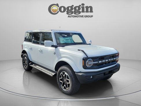 New 2025 Ford Bronco Outer Banks image 5
