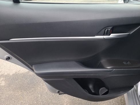 Used 2023 Toyota Camry LE image 17