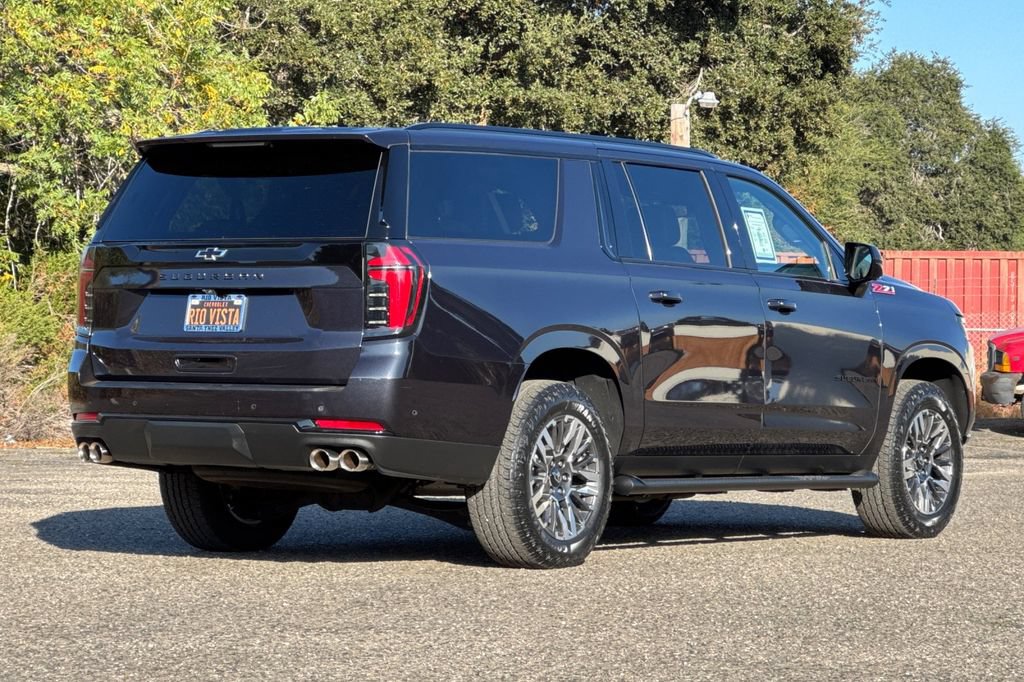 Used 2025 Chevrolet Suburban Z71 AWD/4WD image 4