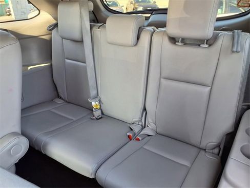 Used 2016 Toyota Highlander Limited image 8