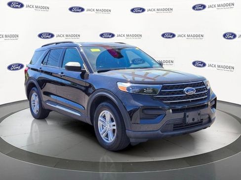 Certified 2022 Ford Explorer XLT w/ Class IV Trailer Tow Package AWD/4WD image 7