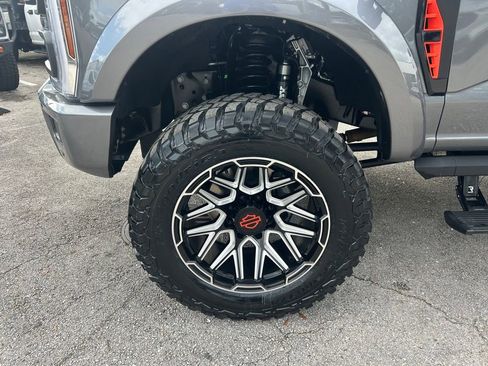 New 2026 Ford F250 Lariat w/ Black Appearance Package image 19