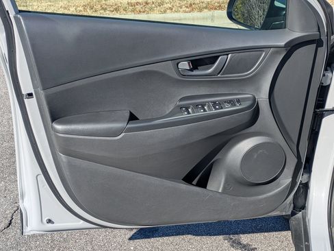 Used 2023 Hyundai Kona SEL image 19