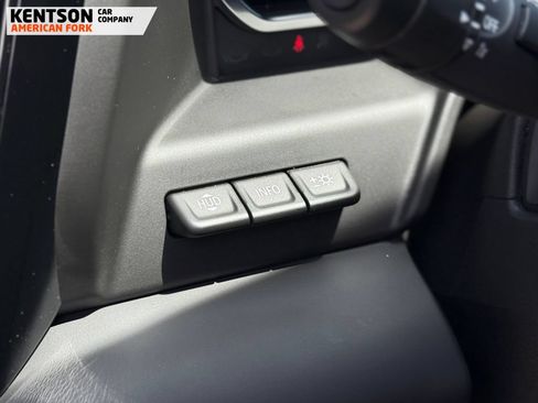 Used 2025 GMC Sierra 2500 AT4X w/ AT4X AEV Edition AWD/4WD image 19