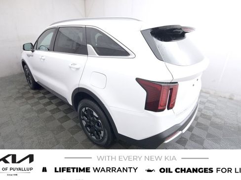 New 2026 Kia Sorento S image 7