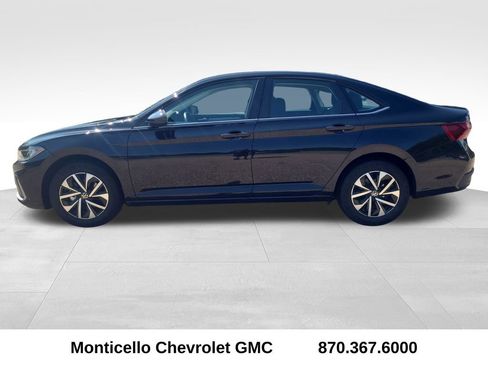 Used 2025 Volkswagen Jetta S FWD image 4