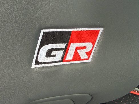Used 2026 Toyota RAV4 AWD Plug-in Hybrid image 36
