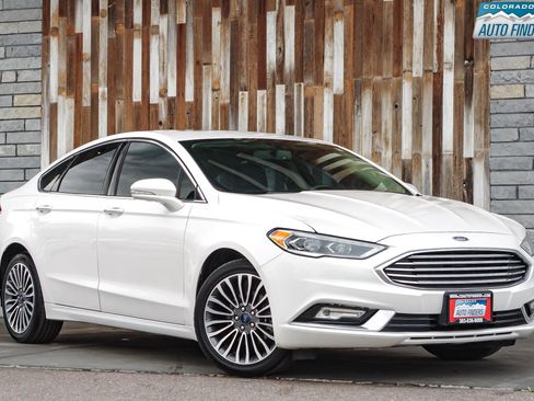 Used 2017 Ford Fusion SE w/ Fusion SE Technology Package AWD/4WD image 9