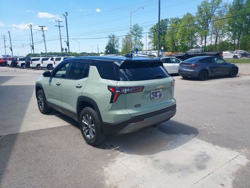 Certified 2025 Chevrolet Equinox LT FWD image 4