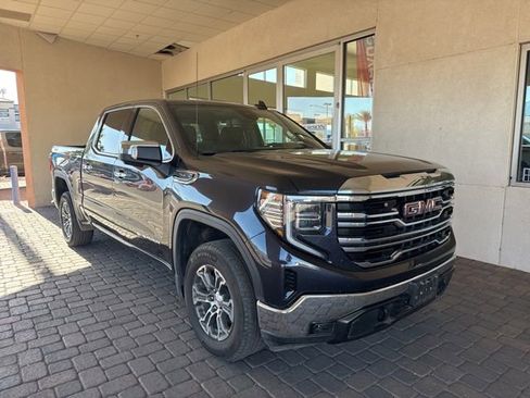 Used 2025 GMC Sierra 1500 SLT AWD/4WD image 6