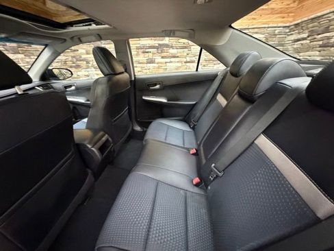 Used 2013 Toyota Camry SE FWD image 27