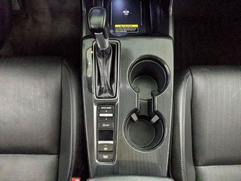 Used 2022 Honda Civic Sport Touring image 10