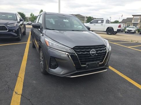 Used 2024 Nissan Kicks SR FWD image 1