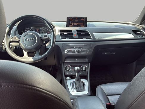 Used 2018 Audi Q3 2.0T Premium w/ Convenience Package AWD/4WD image 22
