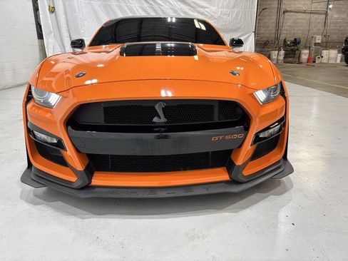 Used 2020 Ford Mustang Shelby GT500 w/ Carbon Fiber Track Pack RWD image 4