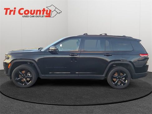 Used 2021 Jeep Grand Cherokee L Laredo image 5