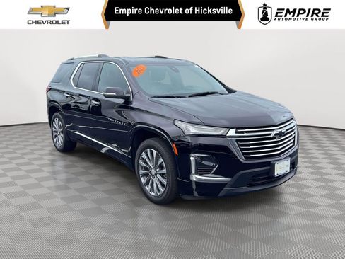 Used 2023 Chevrolet Traverse Premier AWD/4WD image 1