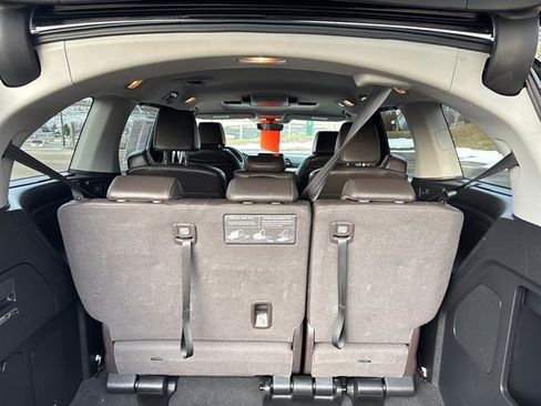 Used 2018 Honda Odyssey Touring image 17