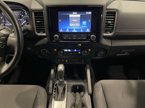 Used 2023 Nissan Frontier SV w/ SV Convenience Package AWD/4WD image 17
