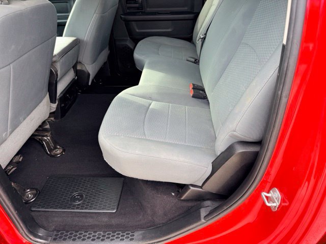 Used 2018 RAM 1500 Express AWD/4WD image 28