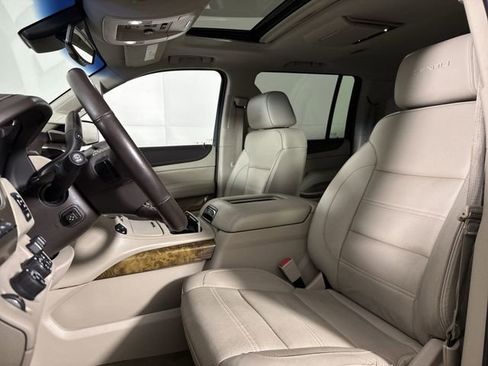 Used 2017 GMC Yukon XL Denali w/ Open Road Package image 19