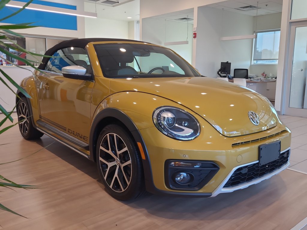 Used 2017 Volkswagen Beetle 1.8T Dune FWD image 6