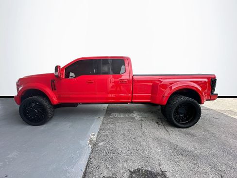 Used 2019 Ford F450 Lariat w/ Lariat Value Package AWD/4WD image 4