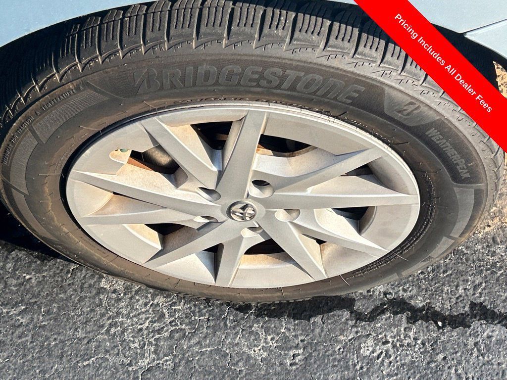 Used 2013 Toyota Prius V Two FWD image 2