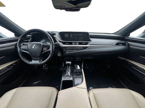 Used 2020 Lexus ES 350 w/ Premium Package FWD image 11