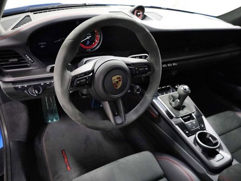 Certified 2024 Porsche 911 Carrera S RWD image 5