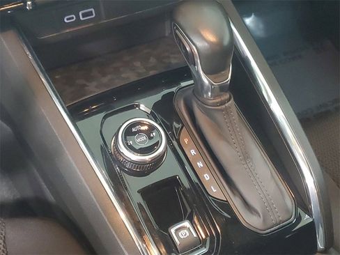 Used 2023 GMC Canyon Elevation w/ Convenience Package image 24