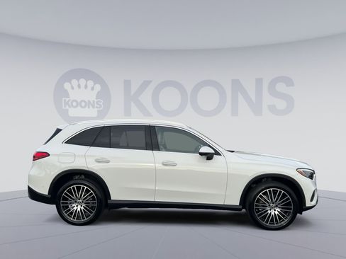 Used 2024 Mercedes-Benz GLC 300 4MATIC image 8