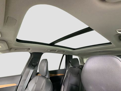 Certified 2023 Volvo XC90 B5 Plus w/ Protection Package Premier image 23