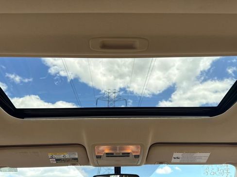 Used 2016 Toyota Highlander XLE AWD/4WD image 22