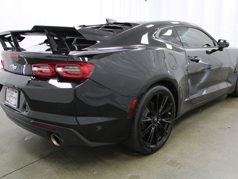 Used 2023 Chevrolet Camaro LT image 5