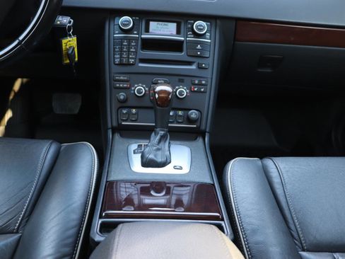 Used 2013 Volvo XC90 3.2 image 30