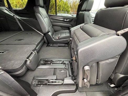 Used 2023 GMC Yukon Denali image 55