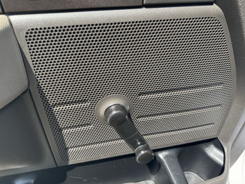 Used 2009 Ford F150 XL RWD image 9