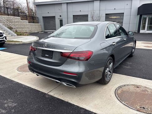Used 2023 Mercedes-Benz E 450 4MATIC Sedan image 3