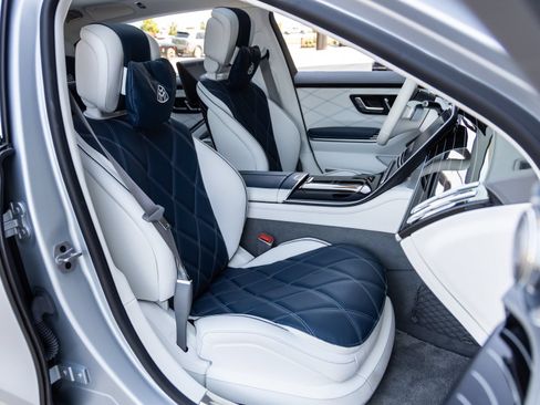 Used 2024 Mercedes-Benz Maybach S 680 4MATIC image 67